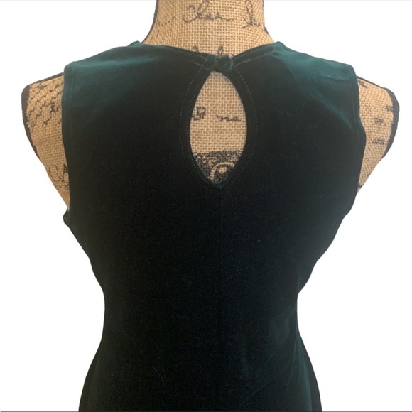 Green Velvet Sleeveless Holiday New Years Eve Fitted Dress Size M - Picture 3 of 9